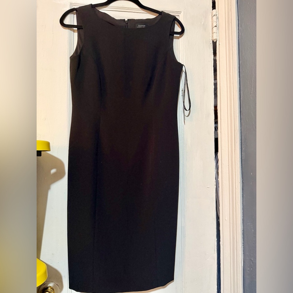 TAHARI Elegant Black Sleeveless Dress NWT